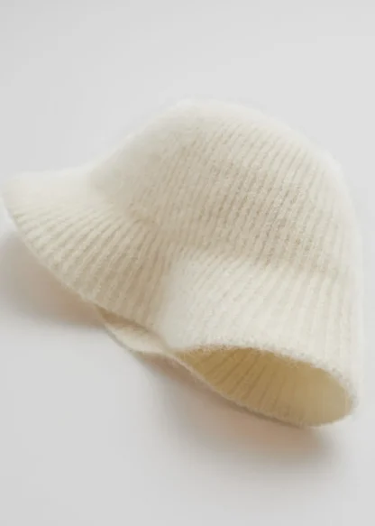 Fuzzy Bucket Hat | & Other Stories New